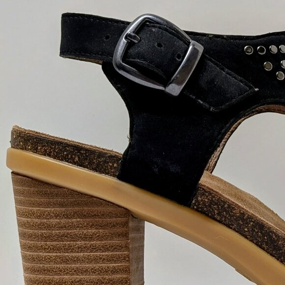 Dansko Deandra Block Heel Sandals in Black Nubuck Leather - Picture 9 of 16